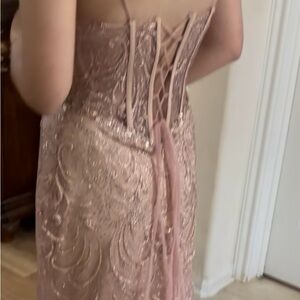 Elegant Pink Lace-Up Evening Gown